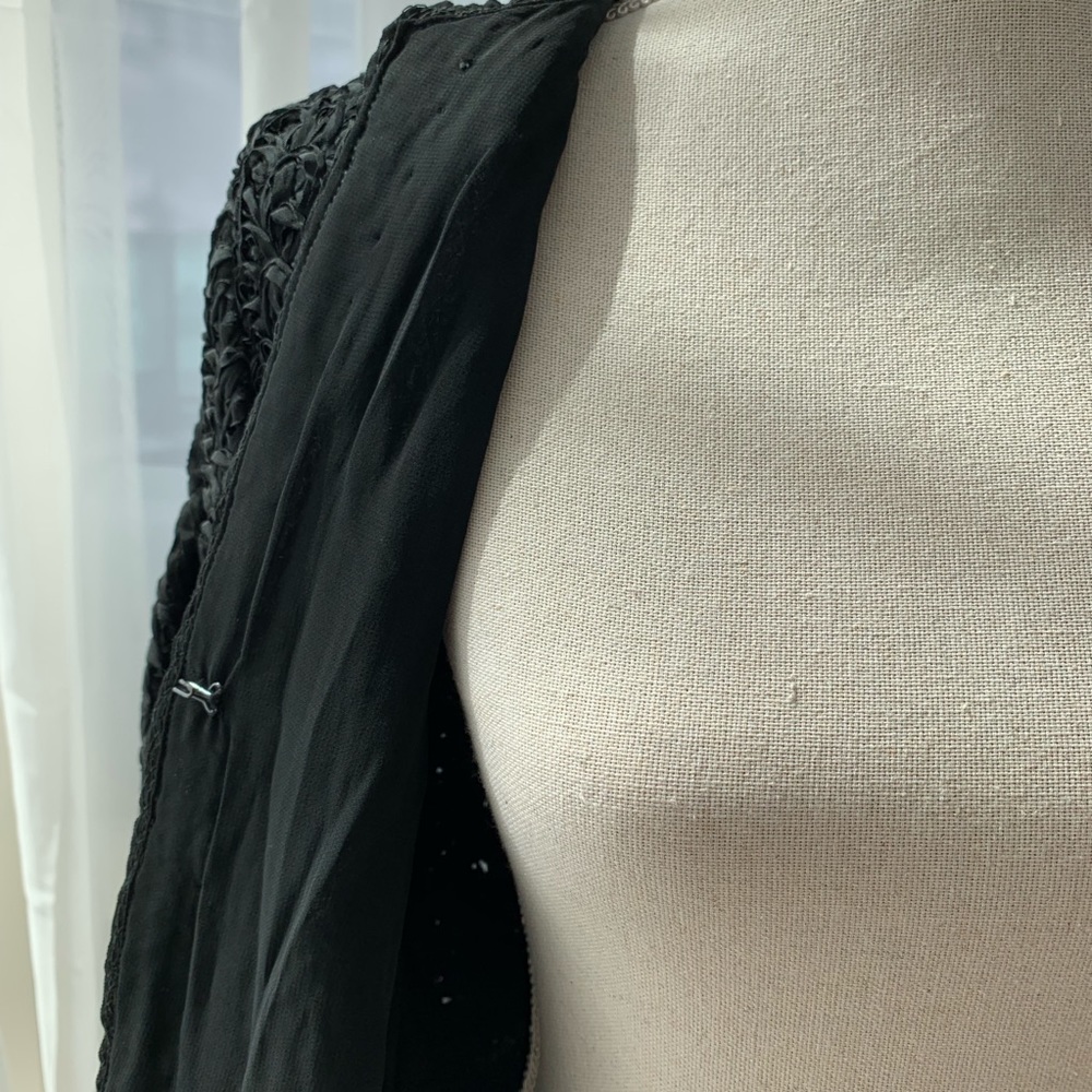 SOLD Vintage Midcentury Black Scalloped Cropped Jacket - Picture 6 of 6